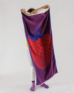 Baggu Living Towel - Giant Strawberry