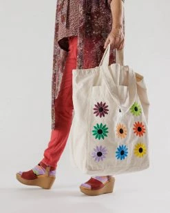 Baggu Accessories Giant Pocket Tote - Embroidered Daisy