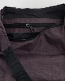 Baggu Medium Nylon Bucket Bag - Raisin Accessories