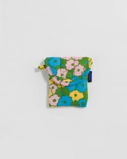Baggu Accessories Puffy Earbuds Case - Flowerbed
