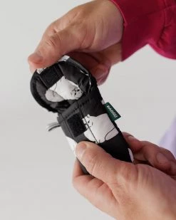 Baggu Accessories Puffy Earbuds Case - Fluffy Cat