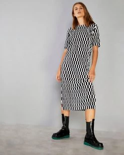Glamorous Mono Check Plisse Dress