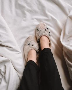 Pantuss Aromatherapy Slide-On Slippers - Moo Accessories