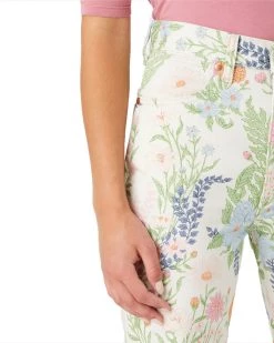 Wrangler Wanderer High Rise Flare - Wallflower