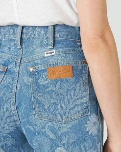 Wrangler NEW Worldwide High Rise Crop - Indigo Flower