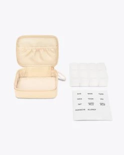 Ban.do Getaway Pill Case - Day By Day